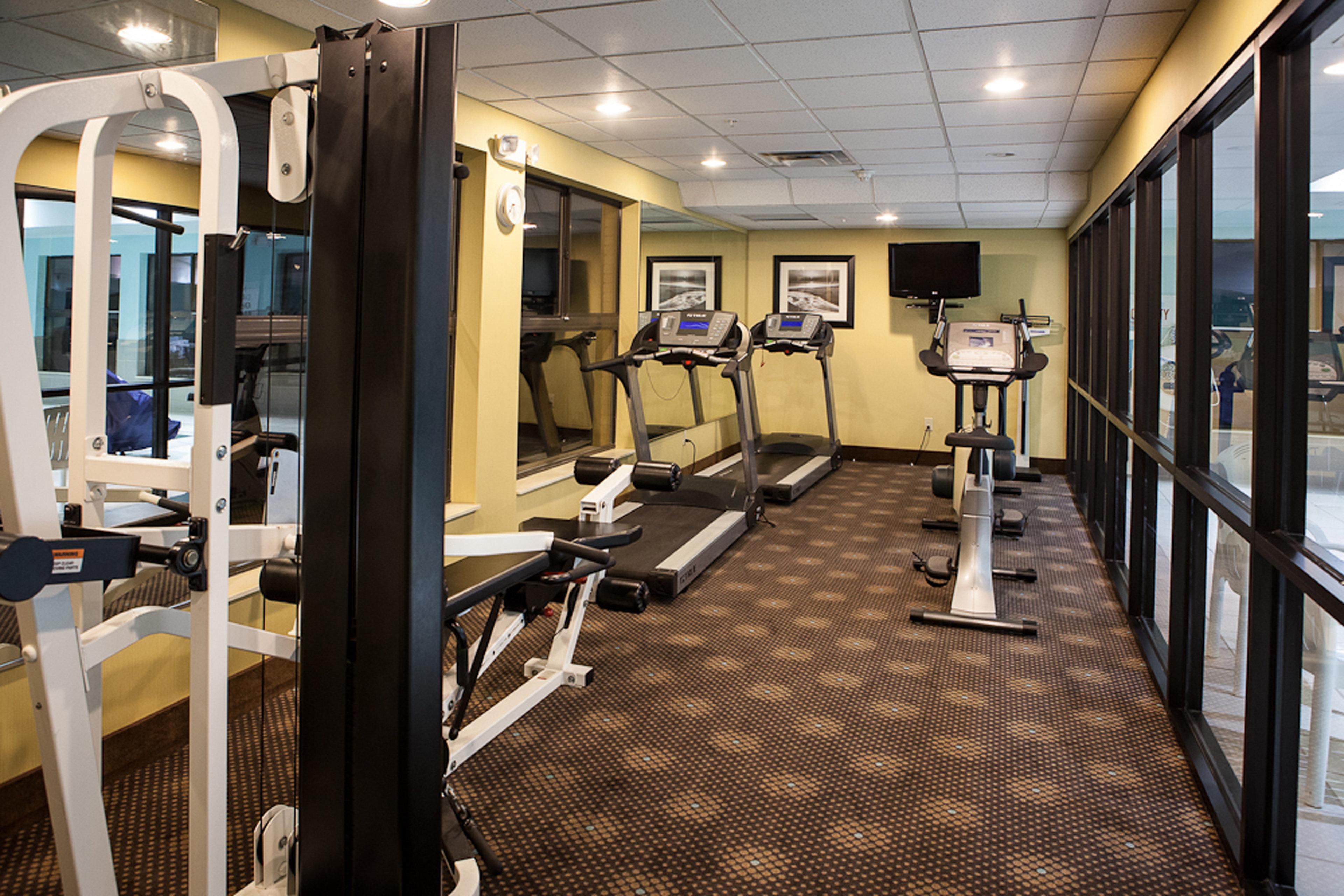Holiday Inn Express Hotel & Suites Canton By Ihg Екстериор снимка