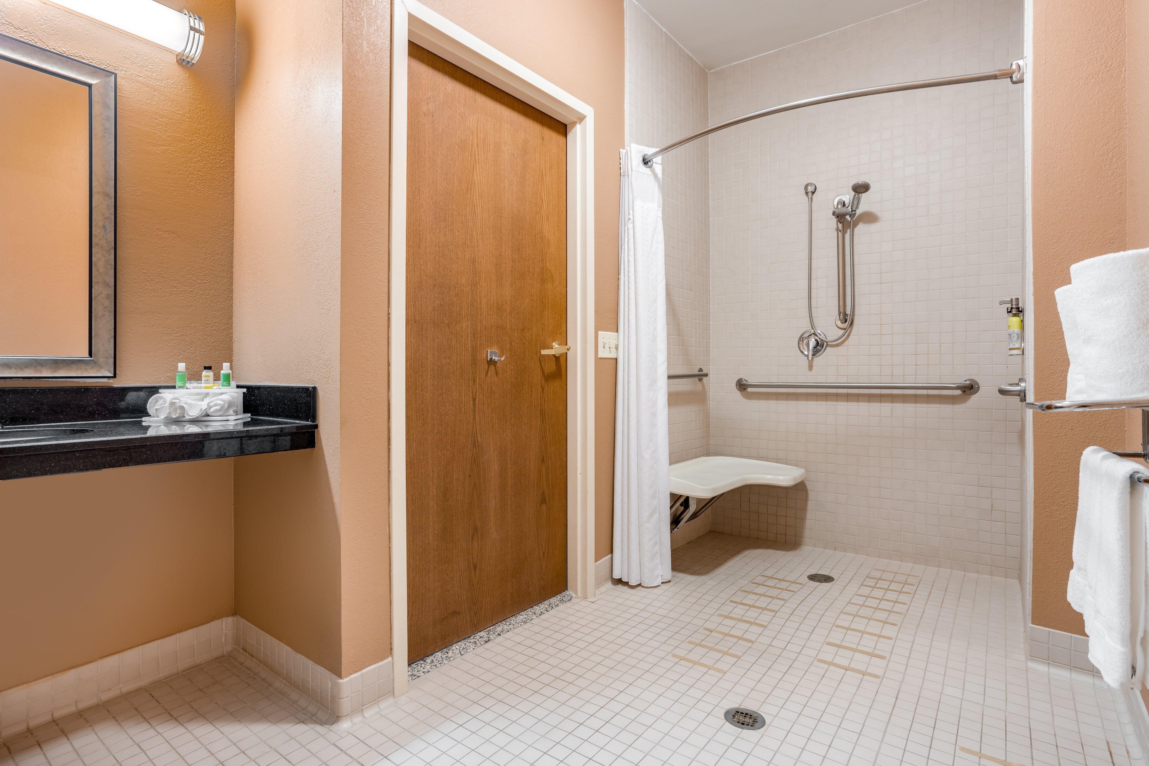 Holiday Inn Express Hotel & Suites Canton By Ihg Екстериор снимка